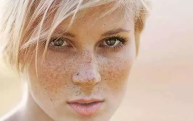 祛斑別再花那么多冤枉錢(qián)，這幾招免費(fèi)送你